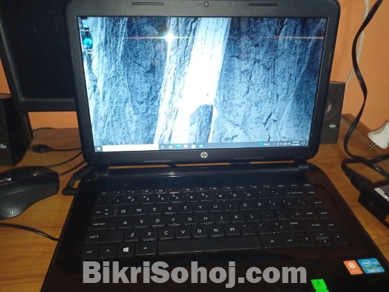 HP LAPTOP 4GB RAM WITH SSD